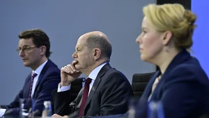 Coraz więcej zakażeń w Niemczech. Bundestag wprowadza zasadę 2G Plus