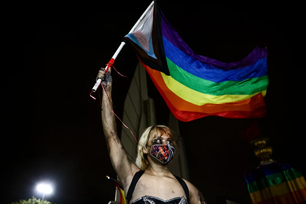 LGBT