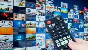 Wciąż wielu Polaków nic nie wie o czekającej nas zmianie standardu nadawania telewizji naziemnej. Zdj. ilustracyjne