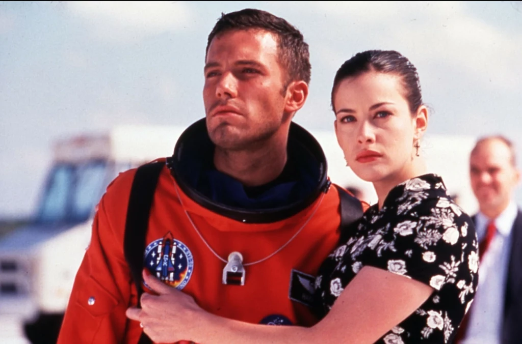 Ben Affleck i Liv Tyler w filmie "Armageddon"