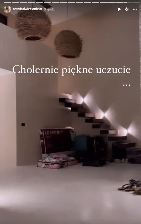 Instagram @nataliasiwiec.official Instagram @nataliasiwiec.official