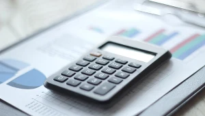 Firmy, dla których inflacja stwarza problemy inwestycyjne i płynnościowe, mogą się ubiegać o pomoc w ARP