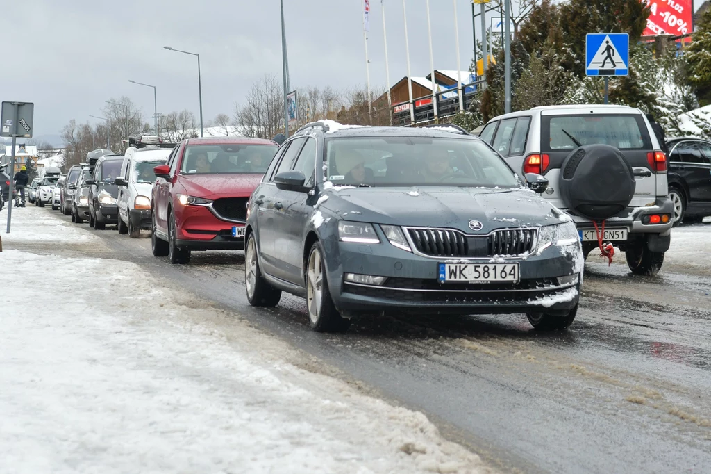 Jak dojechać na ferie, żeby uniknąć korków?