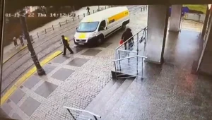 Jeden z ataków zarejestrowała kamera monitoringu