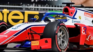 Ze świata elektronicznej rozrywki do bolidu Formuły: Turecki zawodnik tworzy niesamowitą historię