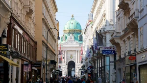 Wiedeń to jedno z miast Austrii, gdzie właściciele restauracji nałożyli gościom limity na czas przy stolikach 