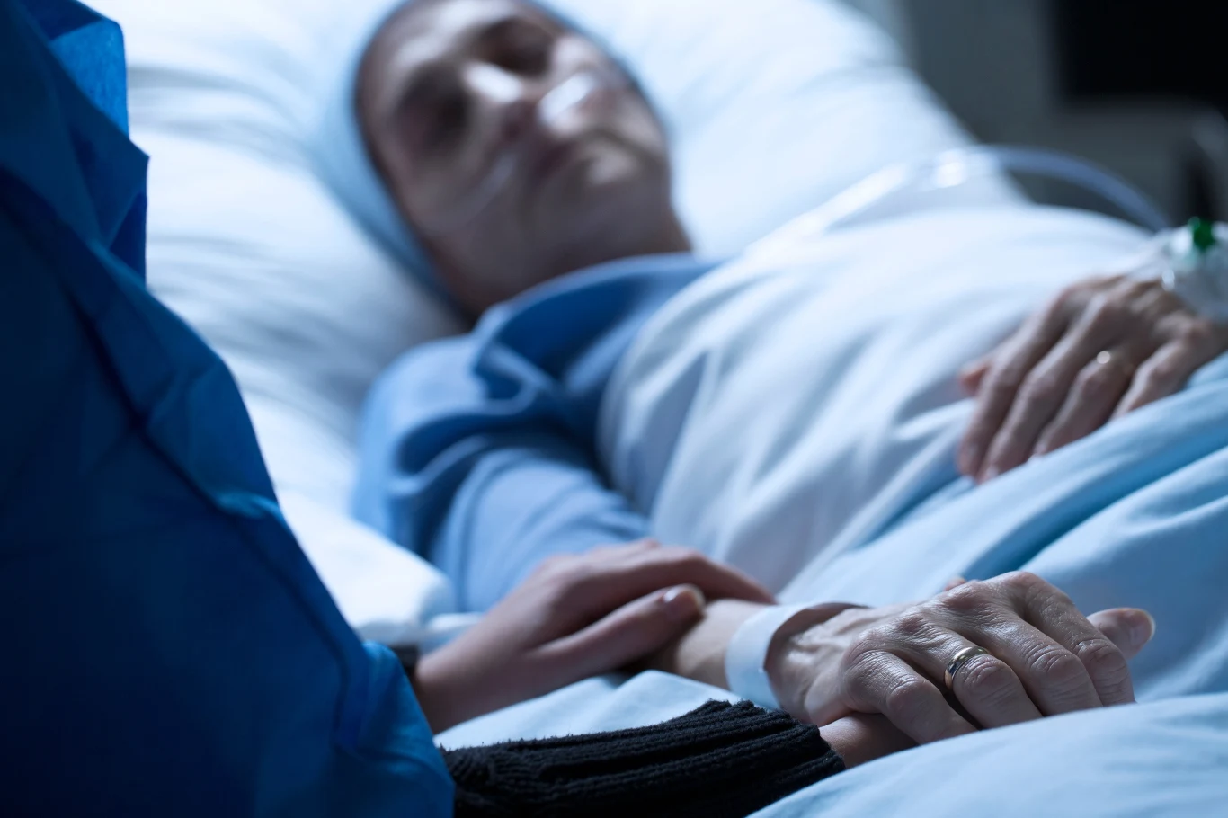 W Polsce choroby nowotworowe zabijają rocznie ponad 100 tys. pacjentów W Polsce choroby nowotworowe zabijają rocznie ponad 100 tys. pacjentów