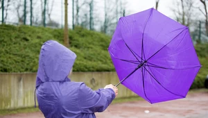 Ulewy i wichury nad Polską. Pogoda znów da się we znaki. IMGW ostrzega kilka regionów