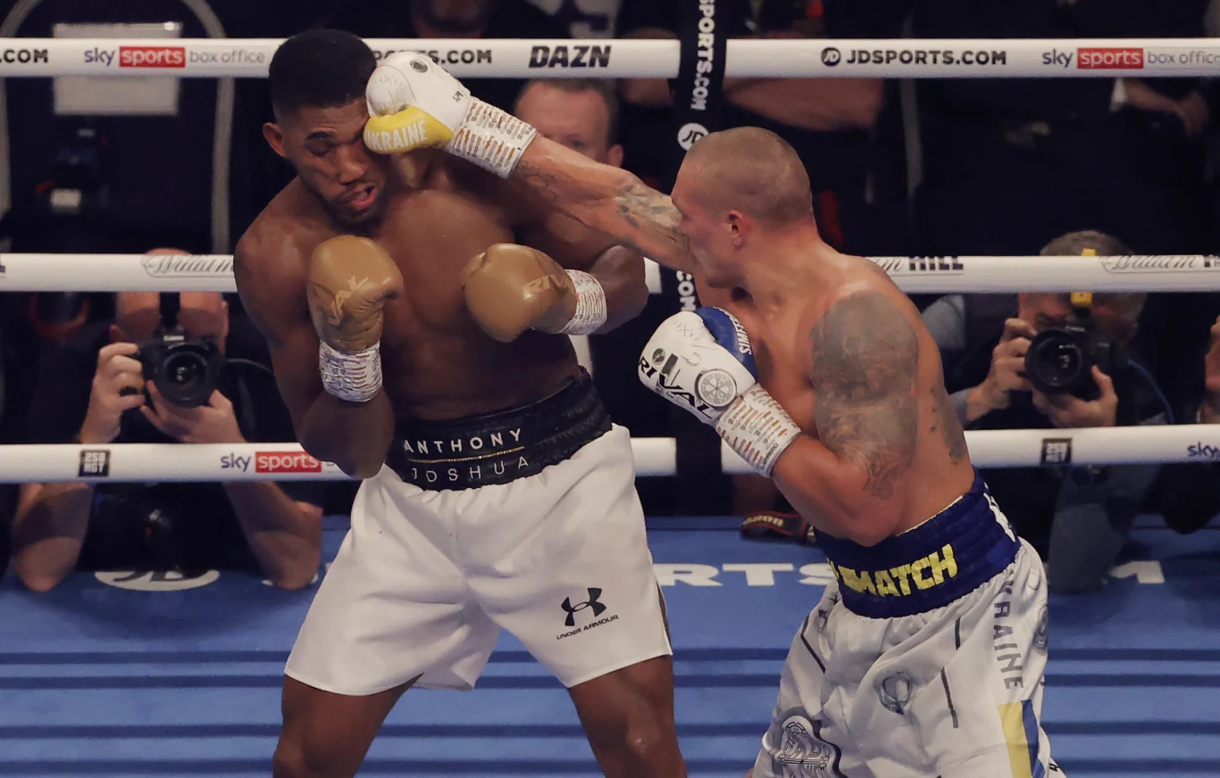 Ołeksandr Usyk w walce z Anthonym Joshuą Ołeksandr Usyk w walce z Anthonym Joshuą