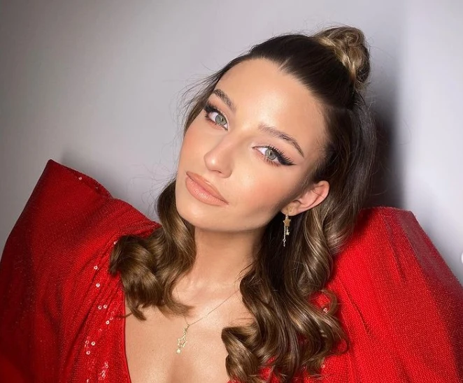 Julia Wieniawa / Instagram @juliawieniawa