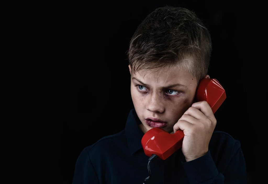 Telefon zaufania dla dzieci i młodzieży służy wsparciem w kryzysach najmłodszych