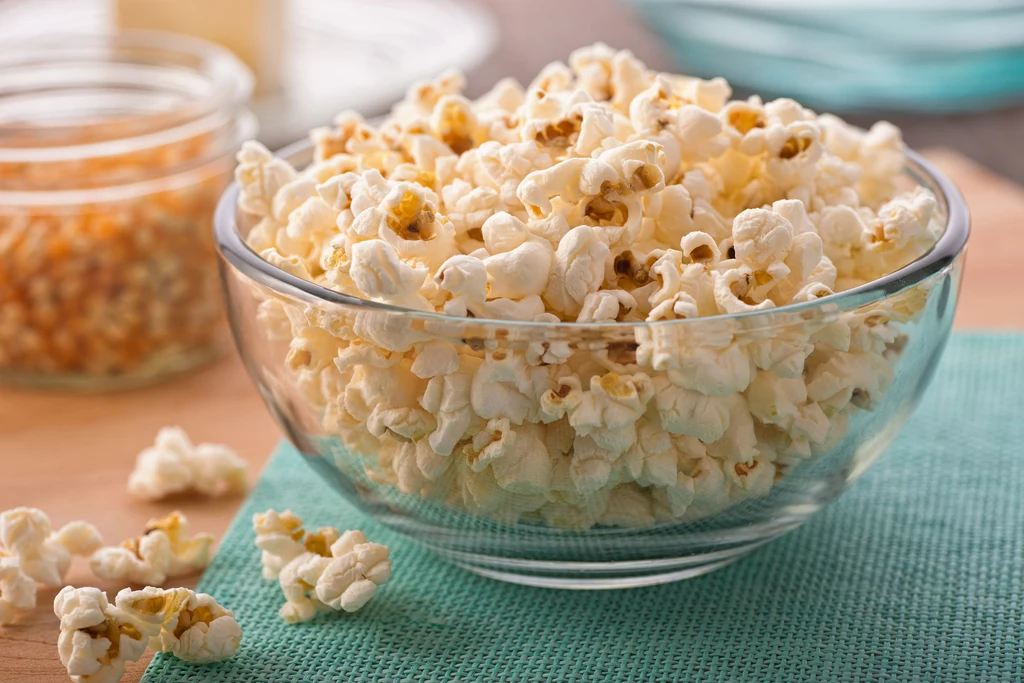 Nie potrzebujesz dużego doświadczenia kulinarnego, by zrobić popcorn samodzielnie