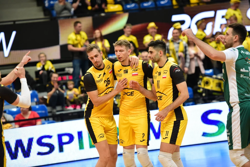 Damian Schulz (w środku) w przyszłym sezonie nie zagra już w Bełchatowie Damian Schulz (w środku) w przyszłym sezonie nie zagra już w Bełchatowie