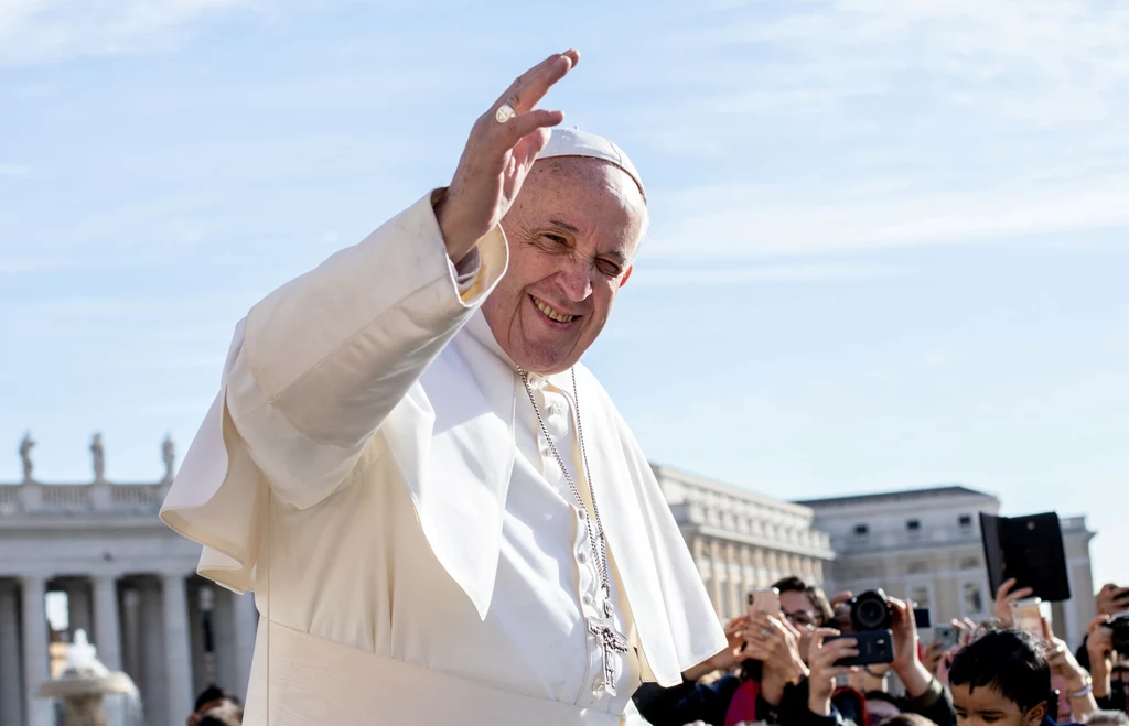 Papież Franciszek odwiedził sklep muzyczny