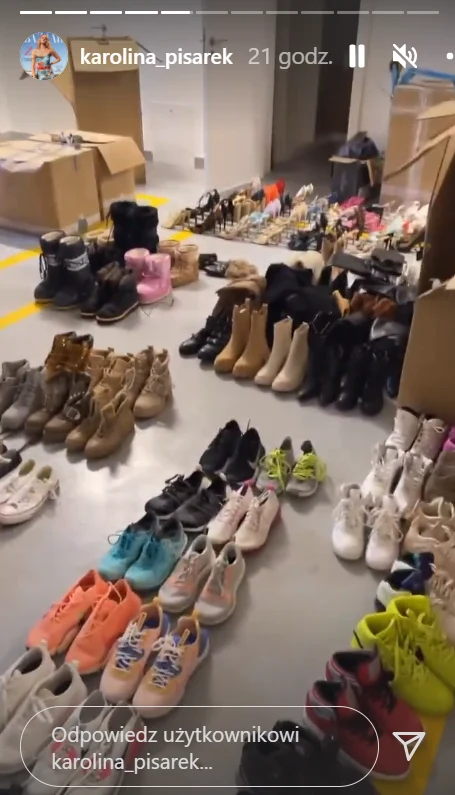https://www.instagram.com/karolina_pisarek/ https://www.instagram.com/karolina_pisarek/