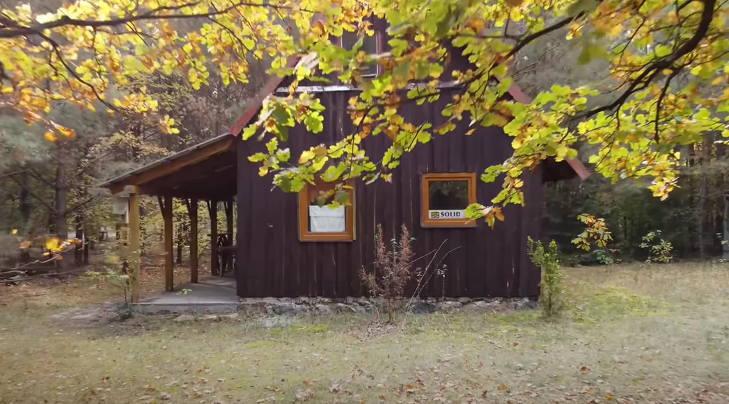 Jan Dąbrowski podlicza wydatki za dom na YT @JDabrowsky Jan Dąbrowski podlicza wydatki za dom na YT @JDabrowsky