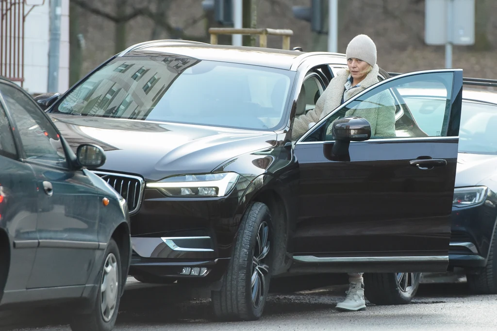 Małgorzata Foremniak i jej samochód Małgorzata Foremniak i jej samochód