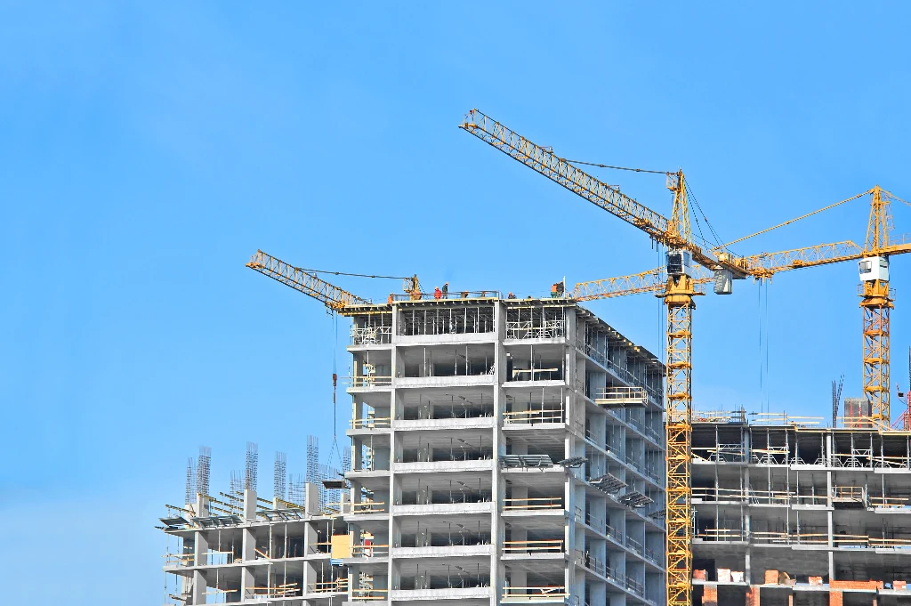 Według różnych szacunków brakuje w Polsce od 1 do 2 mln mieszkań