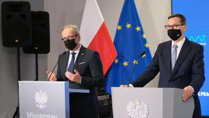 Minister zdrowia Adam Niedzielski i premier Mateusz Morawiecki 
