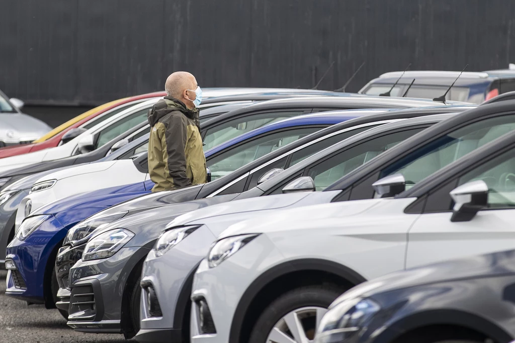 Polacy kupują samochody starsze i tańsze niż nasi sąsiedzi