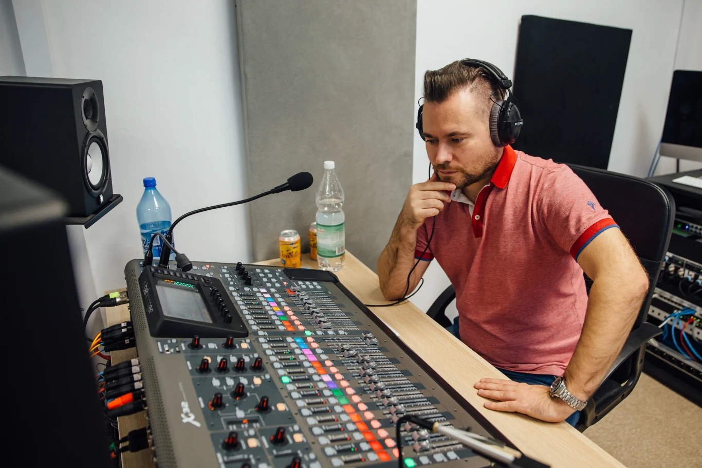 Krzysztof Stanowski mocno sprzeciwia się organizacji gali promowanej twarzą "Słowika" Krzysztof Stanowski mocno sprzeciwia się organizacji gali promowanej twarzą "Słowika"
