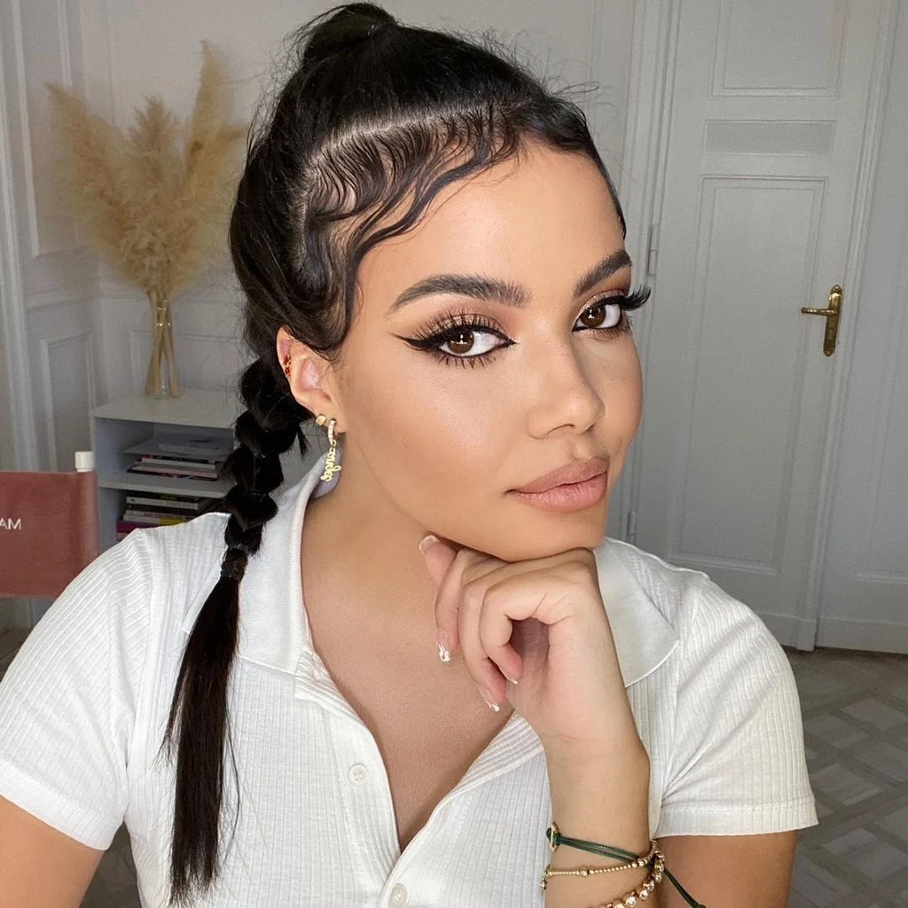 Lexy Chaplin na Instagramie Lexy Chaplin na Instagramie