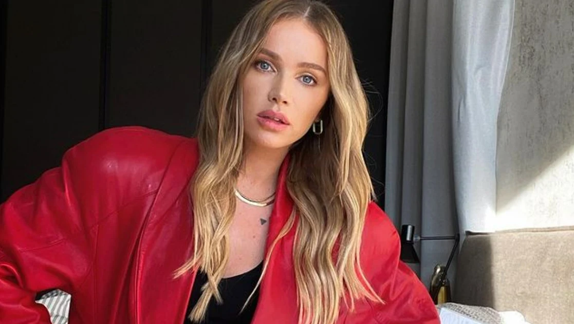 Maffashion/ @maffashion_official Maffashion/ @maffashion_official