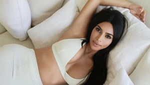 Kim Kardashian z bliska pokazuje idealne ciało. Nie ma już nic do ukrycia!