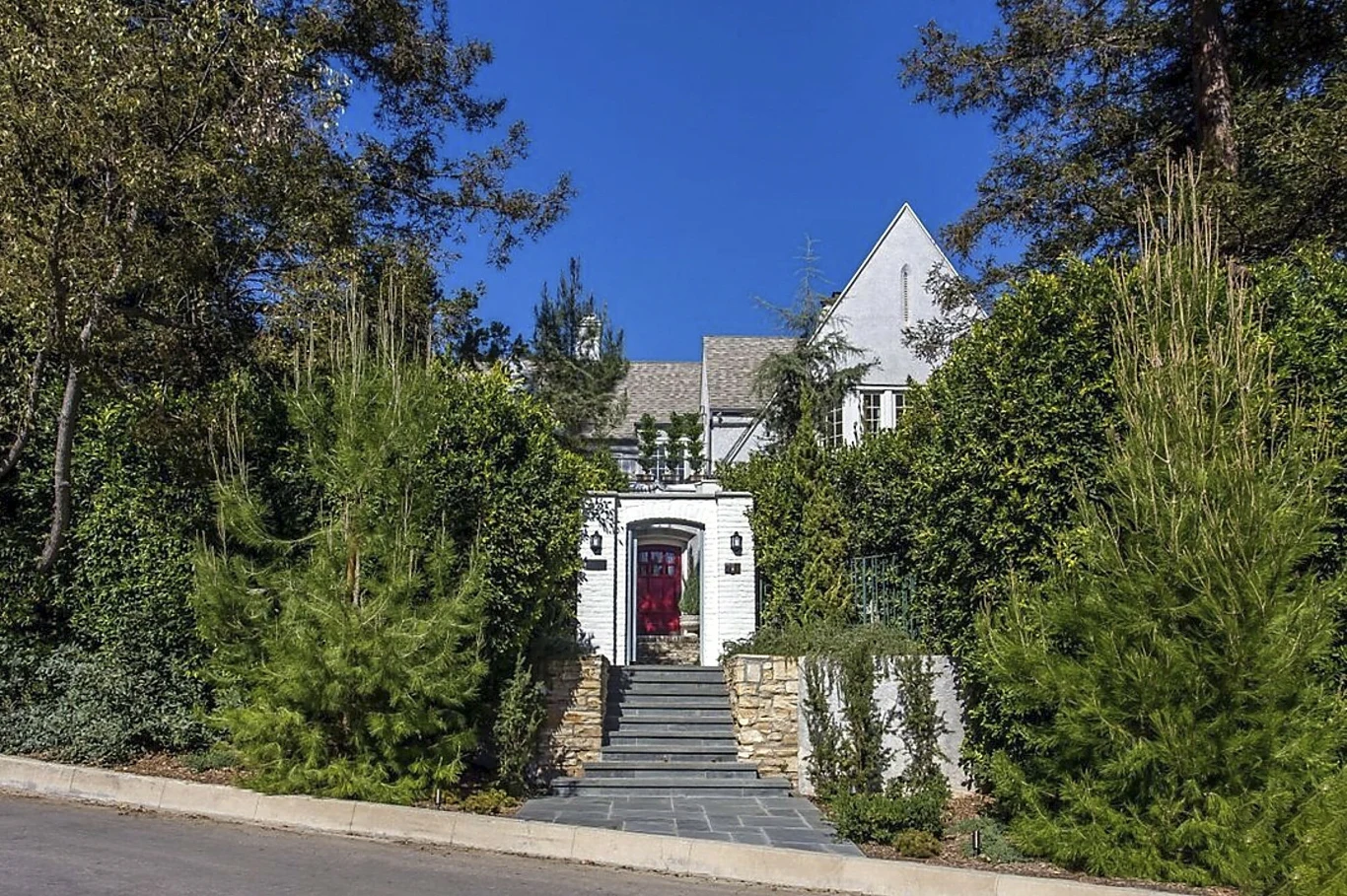 Leonardo DiCaprio wystawił swój dom na sprzedaż