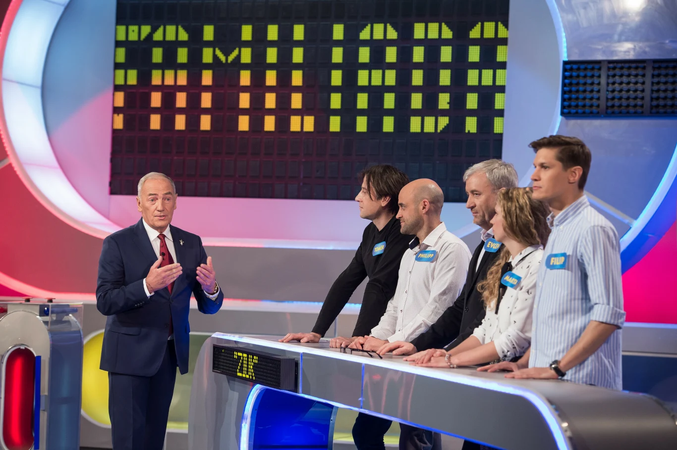 "Familiada" już od 28 lat gości na antenie TVP2 "Familiada" już od 28 lat gości na antenie TVP2