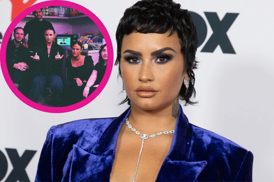 Demi Lovato organizuje "pogrzeb" w sieci Demi Lovato organizuje "pogrzeb" w sieci