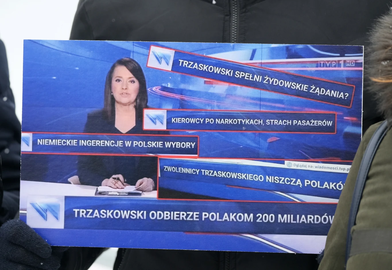 Danuta Holecka budzi wiele kontrowersji. Jedni ją uwielbiają, inni oskarżają o dwulicowość Danuta Holecka budzi wiele kontrowersji. Jedni ją uwielbiają, inni oskarżają o dwulicowość
