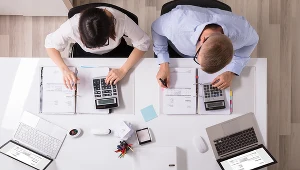 Blisko połowa biur księgowych zwiększyła polisę OC z tytułu świadczenia usług rachunkowo-płacowych