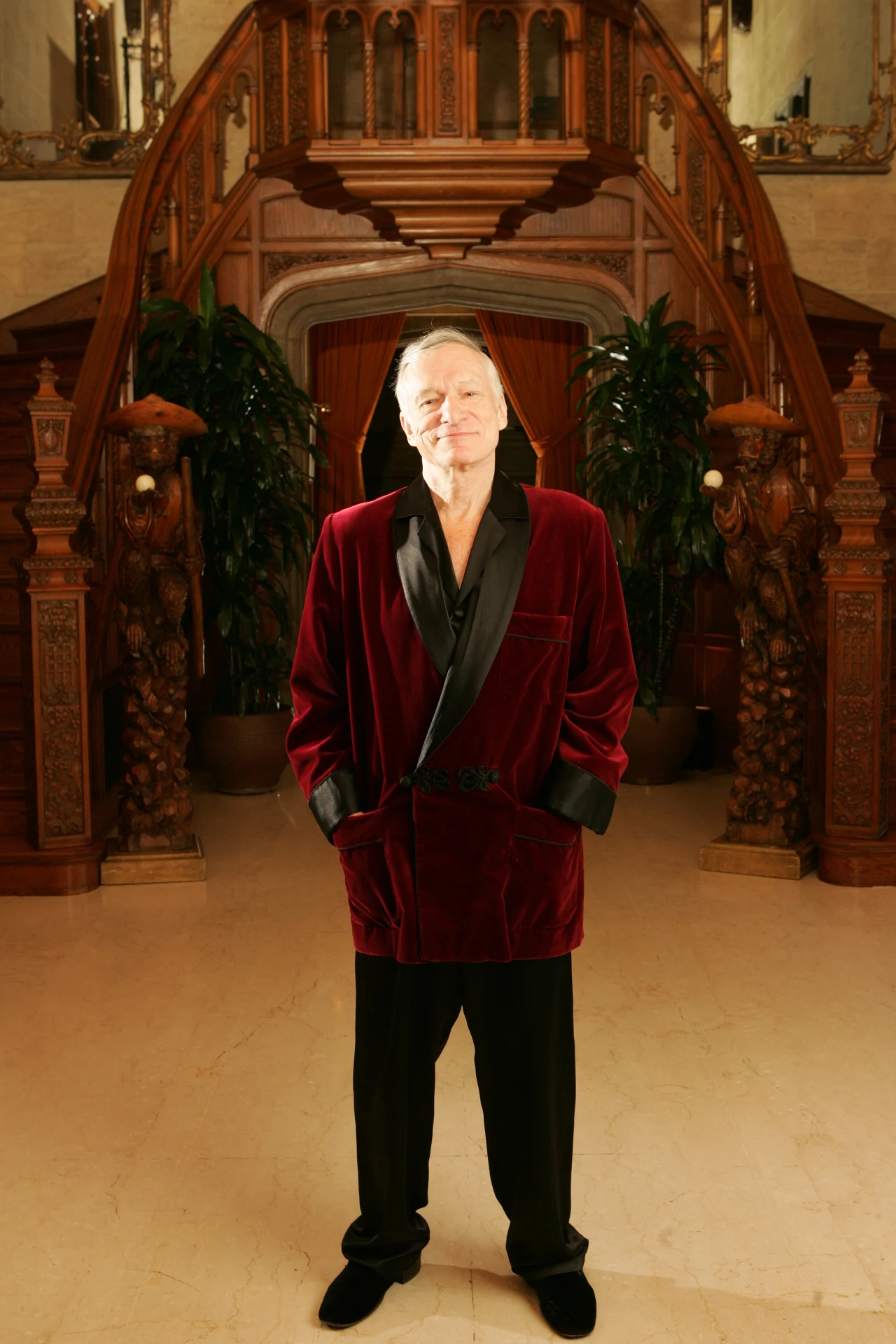 Hugh Hefner w swojej posiadłości Hugh Hefner w swojej posiadłości