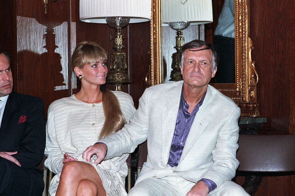 Kimberley Conrad i Hugh Hefner w 1988 roku Kimberley Conrad i Hugh Hefner w 1988 roku