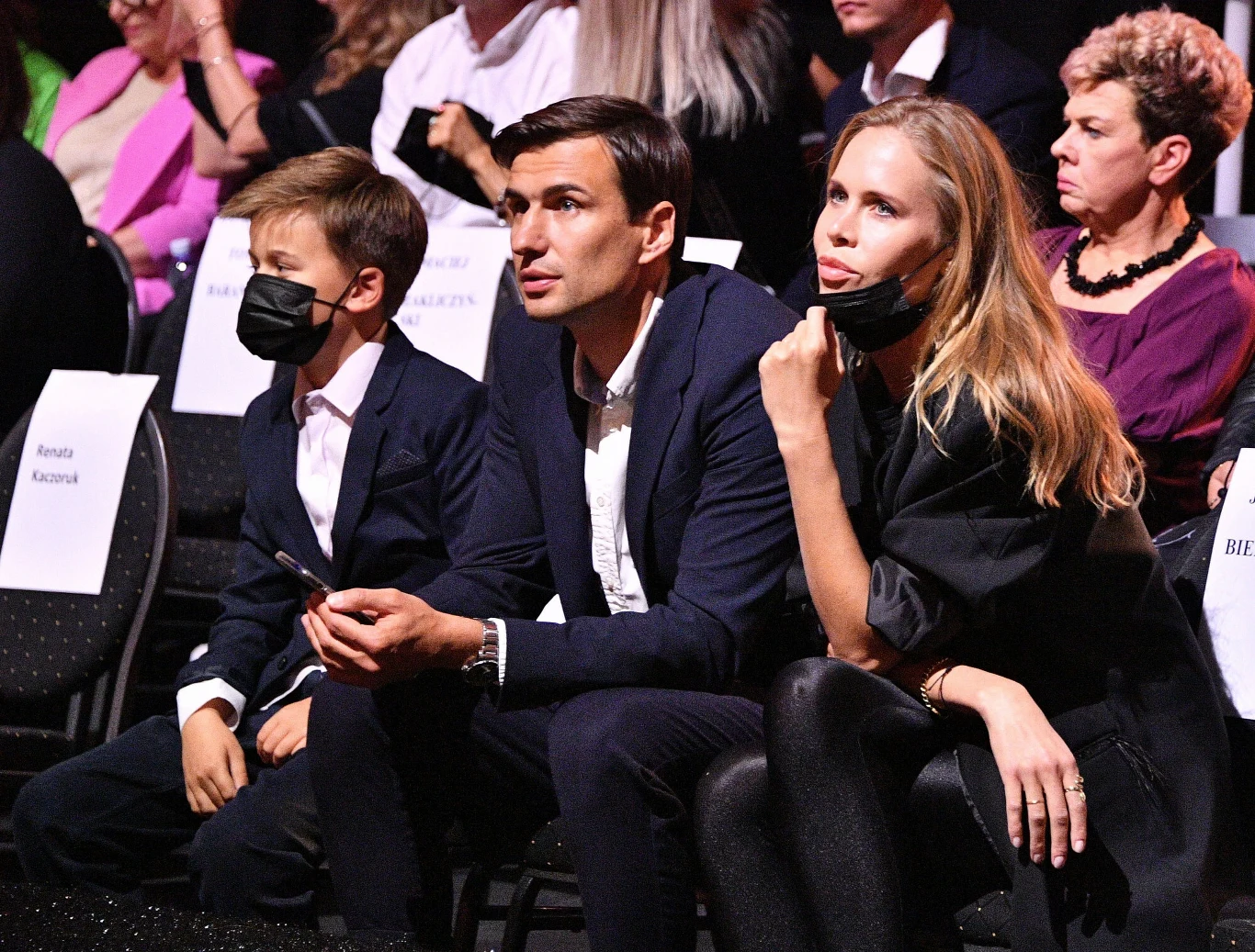 Jarosław Bieniuk w towarzystwie Zuzanny Pactwy na widowni "Dancing with the stars" Jarosław Bieniuk w towarzystwie Zuzanny Pactwy na widowni "Dancing with the stars"