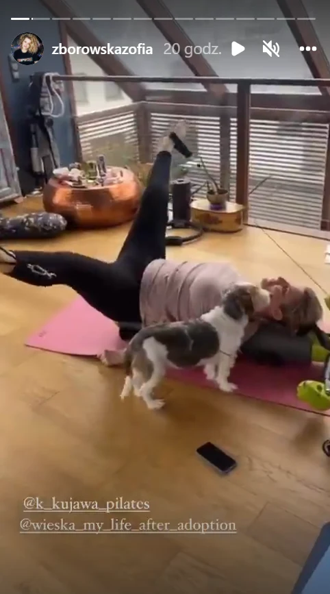 Zofia Zborowska ćwiczy pilates Zofia Zborowska ćwiczy pilates