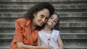 Miała 66 lat, gdy urodziła pierwsze dziecko. Jak teraz wygląda?