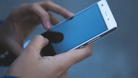 ​Twój telefon będzie działał dwa razy szybciej niż dotychczas. Wystarczy kilka kliknięć