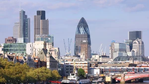 Londyńskie city poruszone możliwą dymisją min. finansów. Funt spada a rentowność obligacji rośnie 