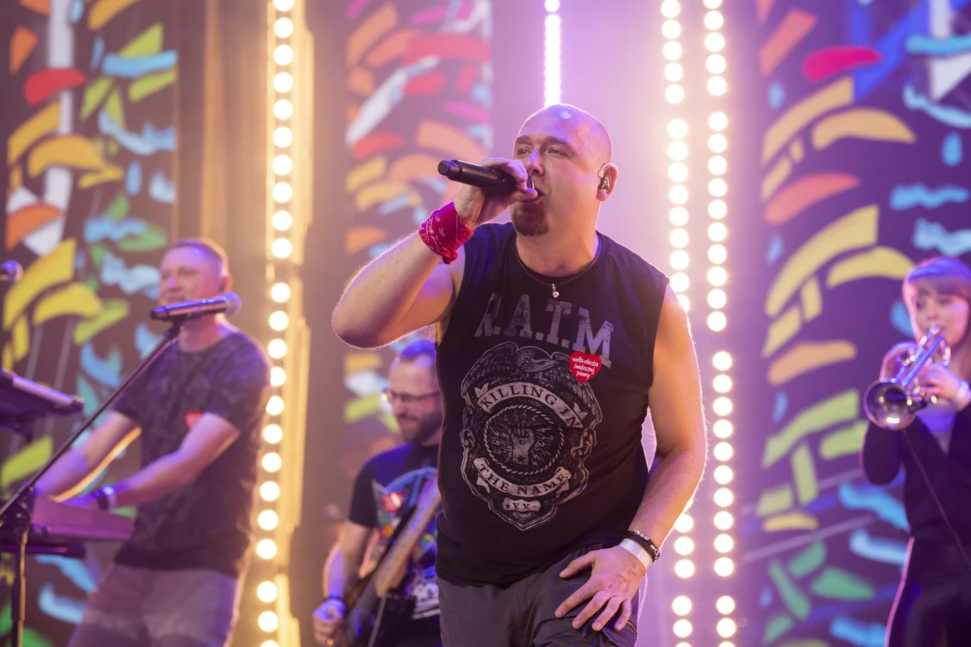 Na scenie pojawił się również zespół dobrze znany uczestnikom Pol'and'Rock Festival - Łydka Grubasa.