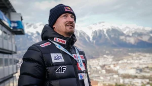 Skoki narciarskie. Na zdjęciu Adam Małysz