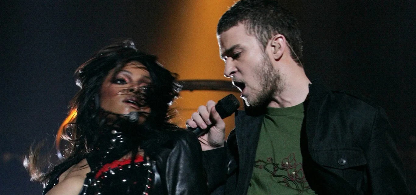 Janet Jackson i Justin Timberlake podczas finału Super Bowl Janet Jackson i Justin Timberlake podczas finału Super Bowl