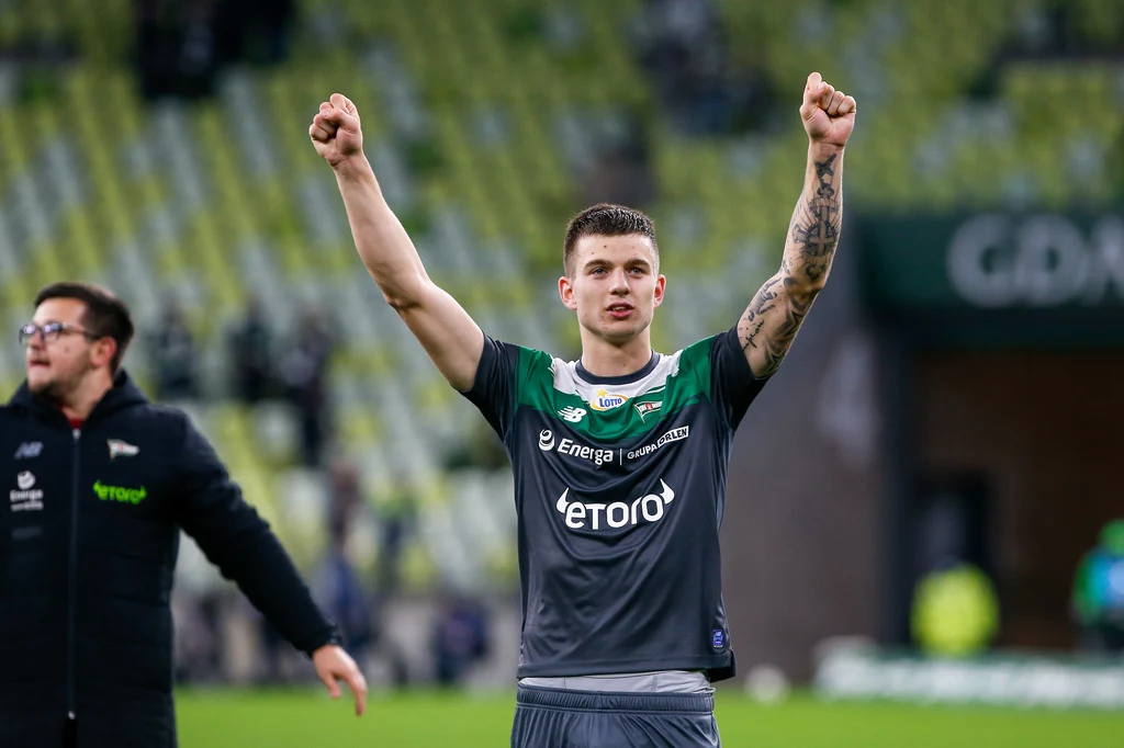 Mateusz Żukowski odchodzi z Lechii Gdańsk do Rangers, lidera szkockiej Ekstraklasy Mateusz Żukowski odchodzi z Lechii Gdańsk do Rangers, lidera szkockiej Ekstraklasy