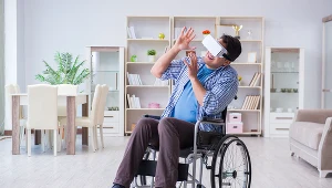 Zbyt "odważne" granie w okularach VR czasem jest przyczyną różnych kontuzji