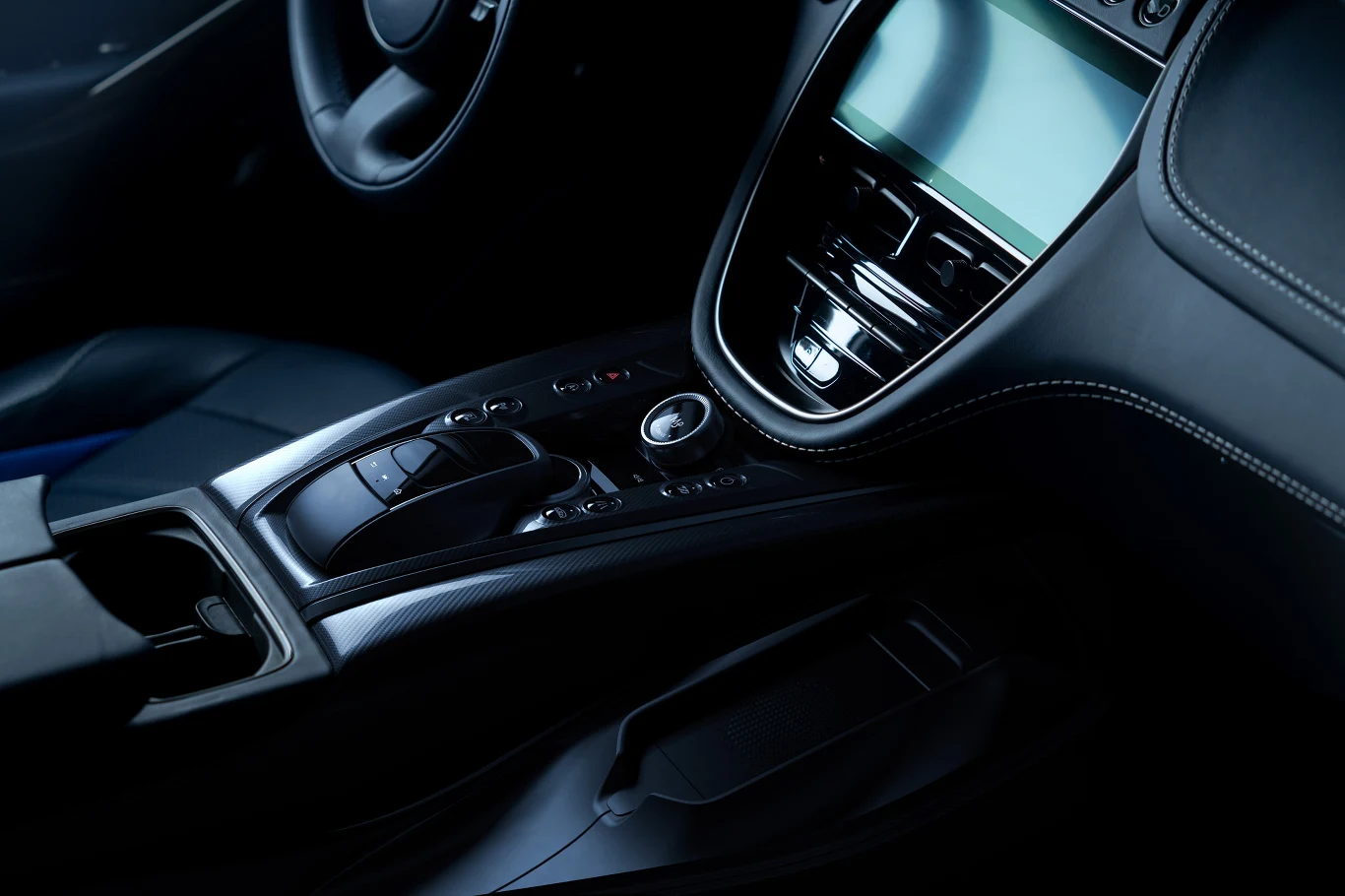 Aston Martin DBX Aston Martin DBX