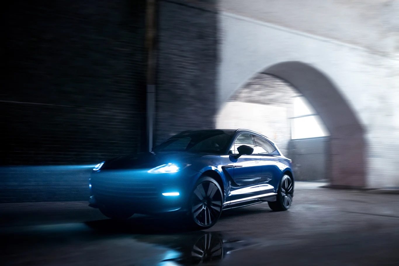 Aston Martin DBX Aston Martin DBX