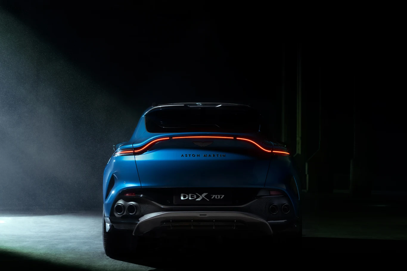 Aston Martin DBX Aston Martin DBX