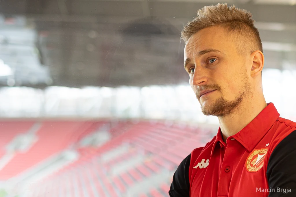 Bartłomiej Pawłowski podpisał kontrakt z Widzewem Bartłomiej Pawłowski podpisał kontrakt z Widzewem