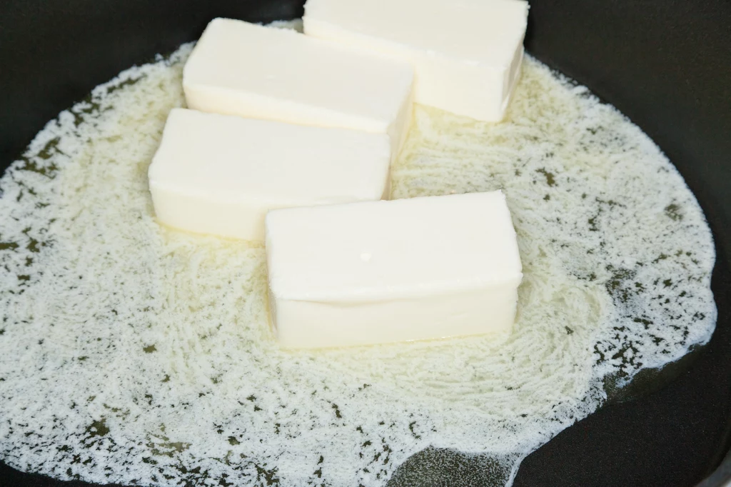 Warto obserwować masło podczas roztapiania